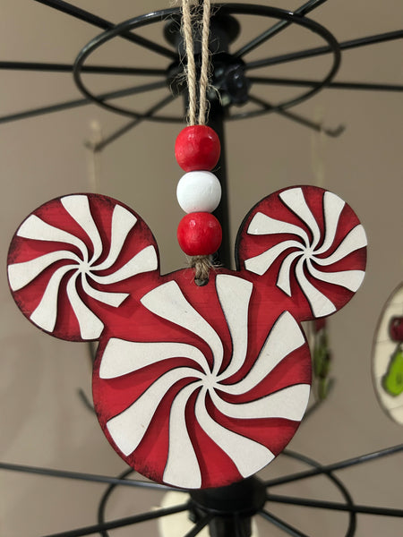 HAND PAINTED WOOD ORNAMENT OR WOOD  KIT